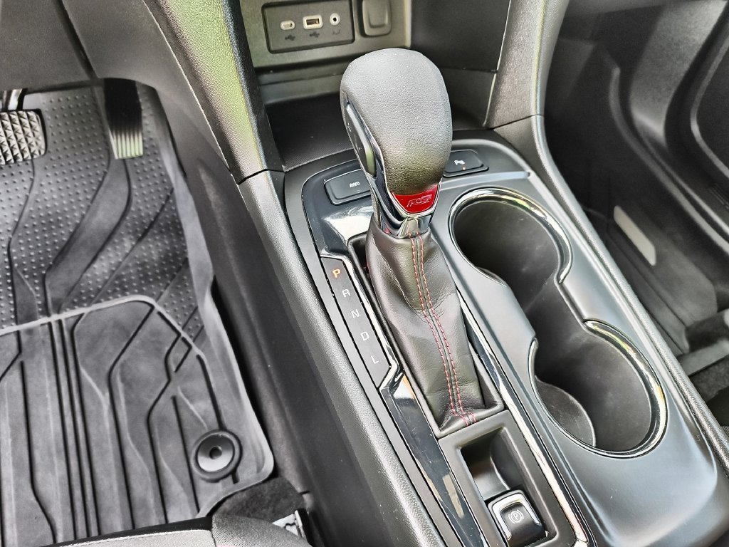 Used 2022 Blue Chevrolet RS image 20