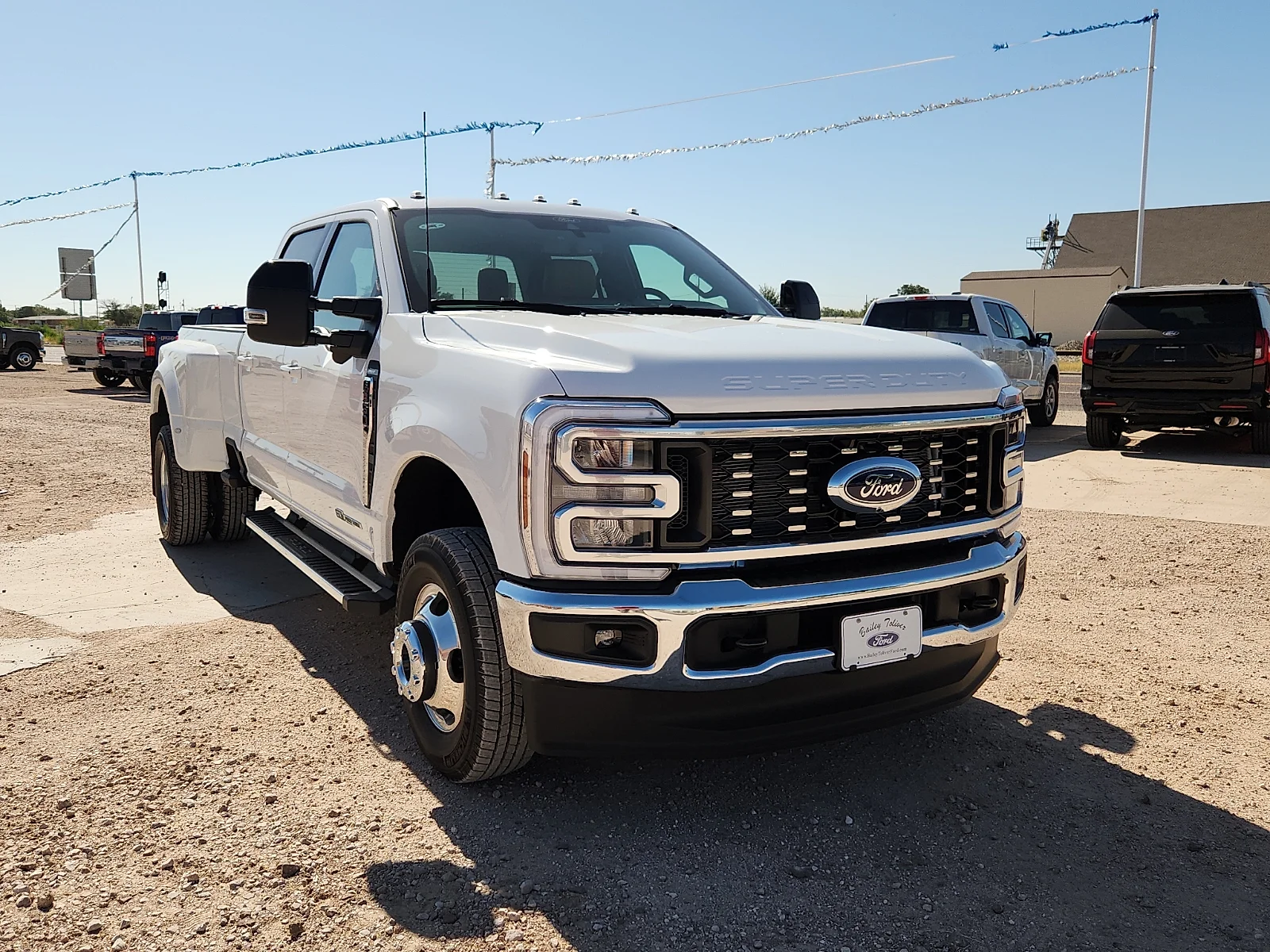 New 2026 Oxford White Ford Lariat image 1