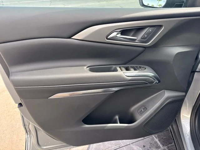 New 2027 Gray Chevrolet LT image 11