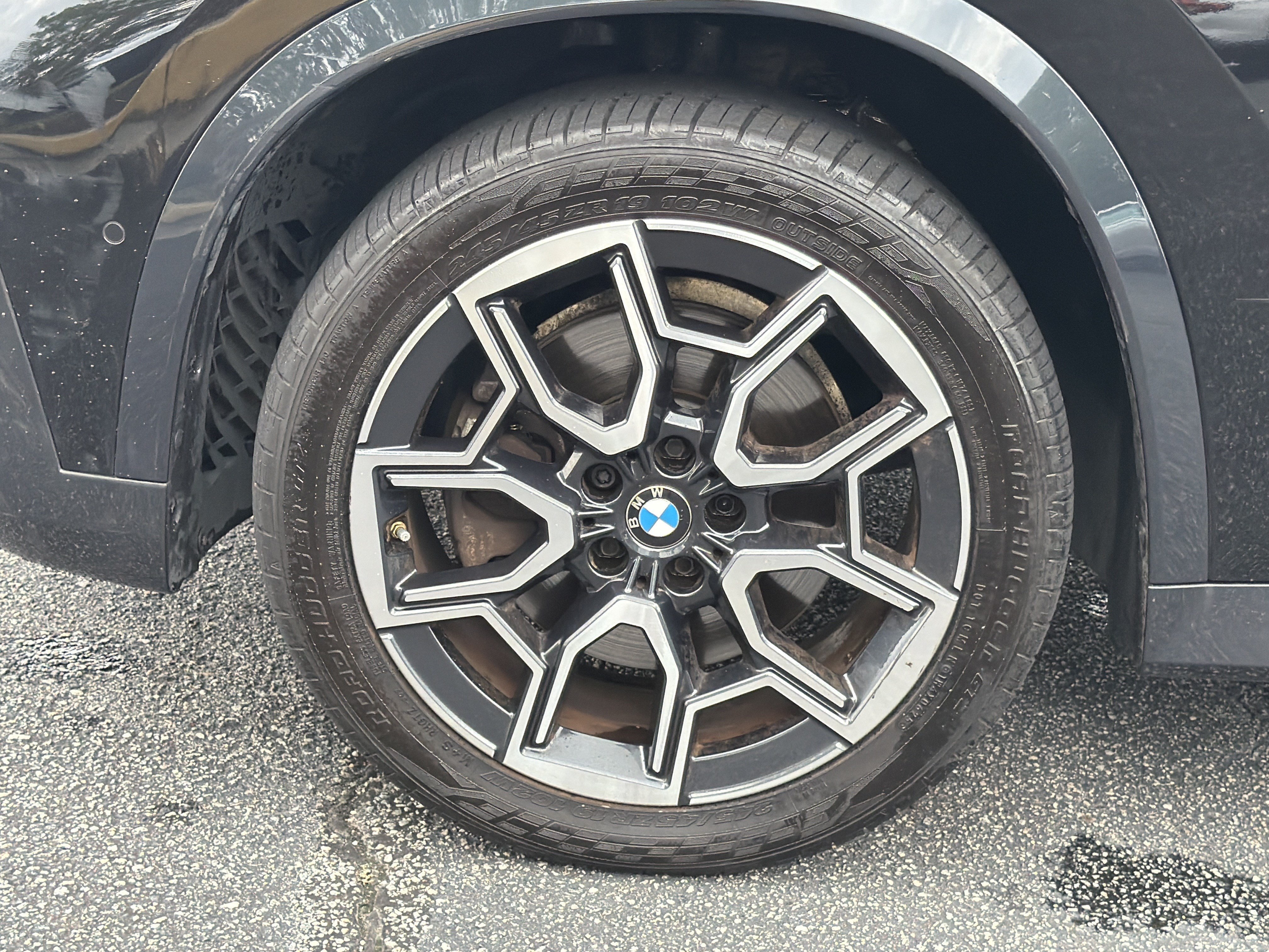 Used 2023 Black Sapphire Metallic BMW xDrive28i image 31