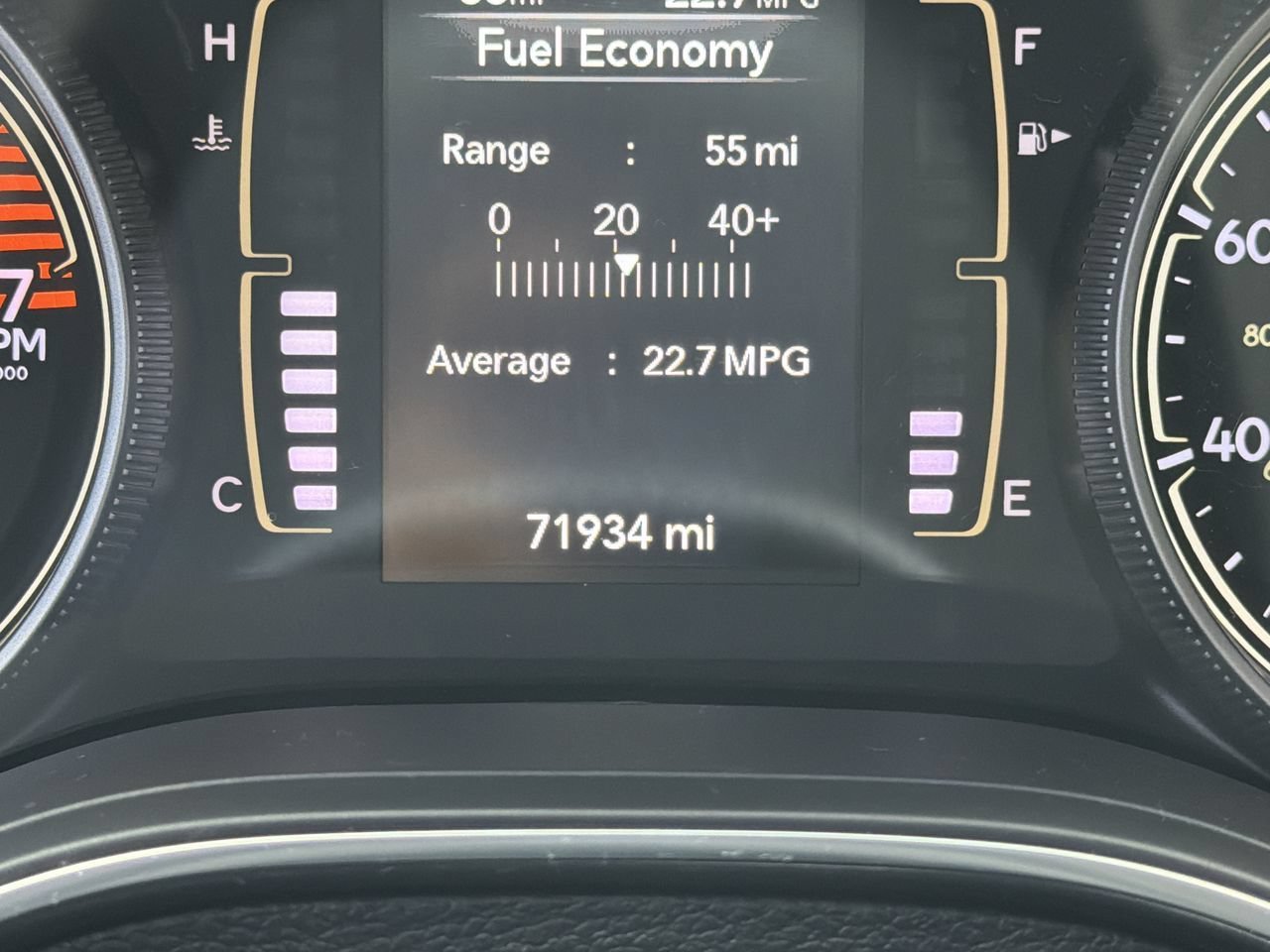 Used 2020 Diamond Black Crystal Pearlcoat Jeep Latitude image 29