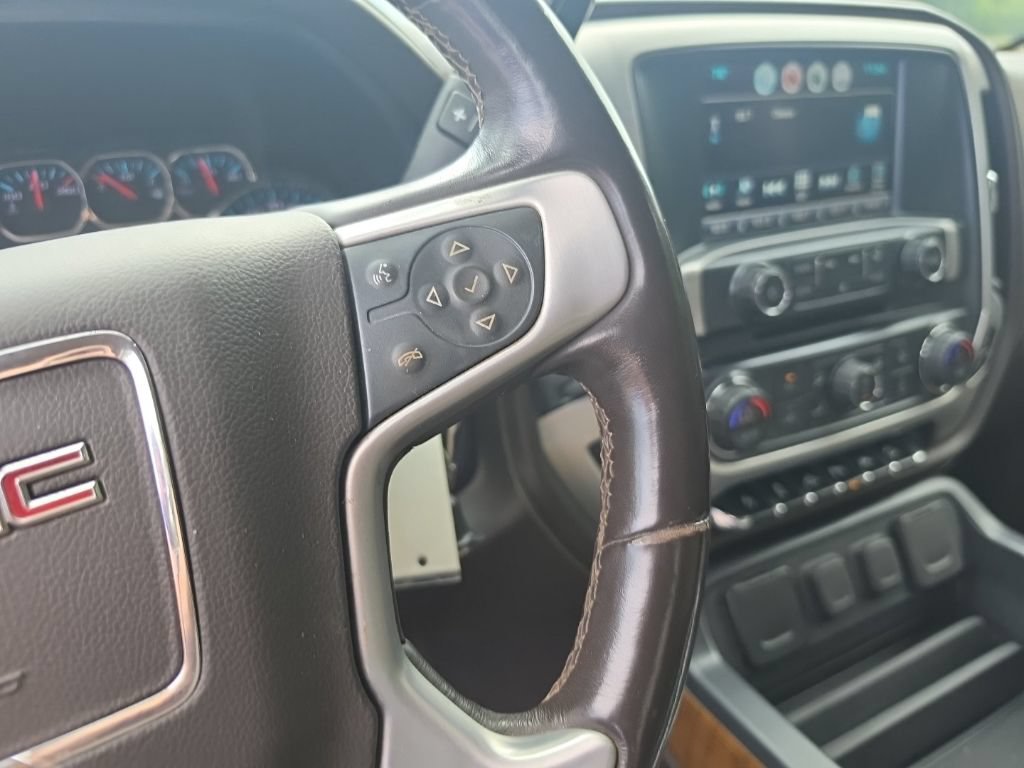 Used 2018 CARDINAL RED GMC SLT image 20