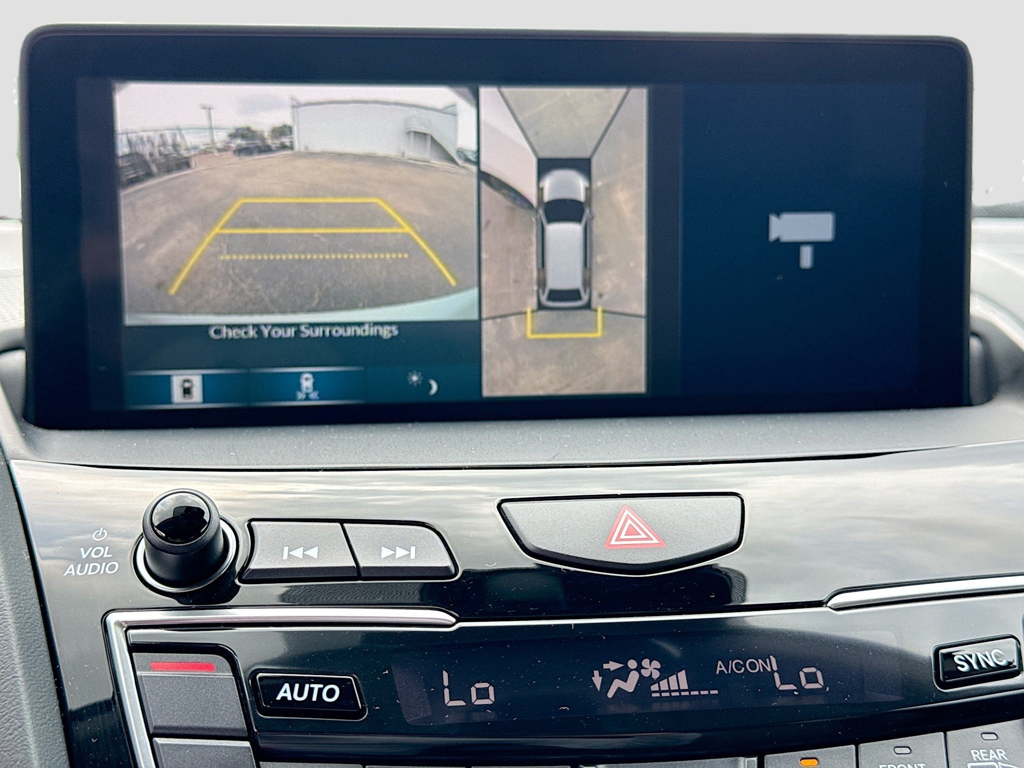 Used 2025  Acura w/Advance Package image 34