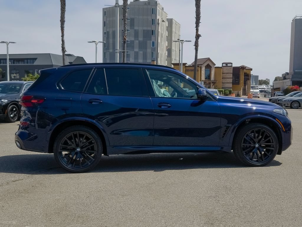 New 2026 Tanzanite Blue II Metallic BMW xDrive40i image 4