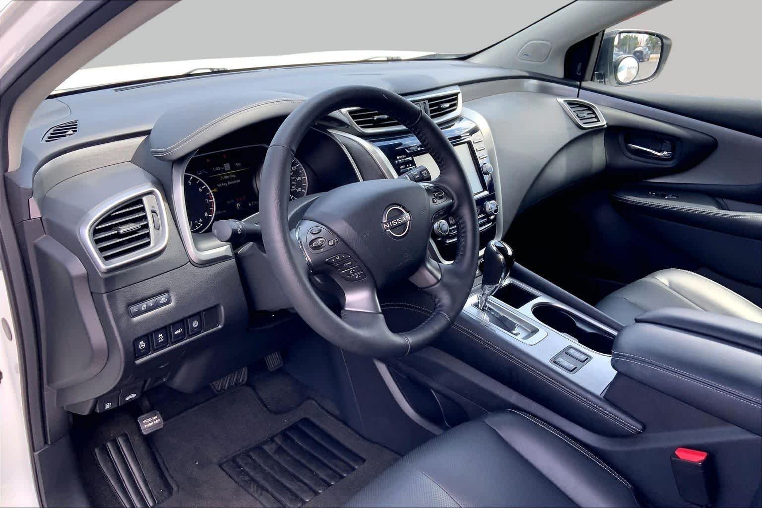 Used 2024 Pearl White Tricoat Nissan SL image 18