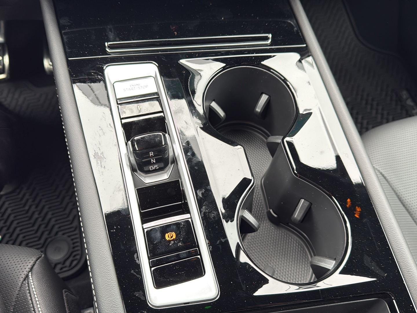2026 Volkswagen Atlas Cross Sport SEL R-LINE - Photo 17