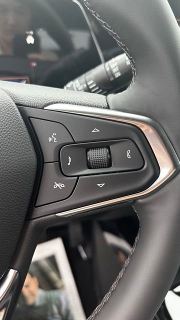 2026 Chevrolet Trax LT - Photo 13