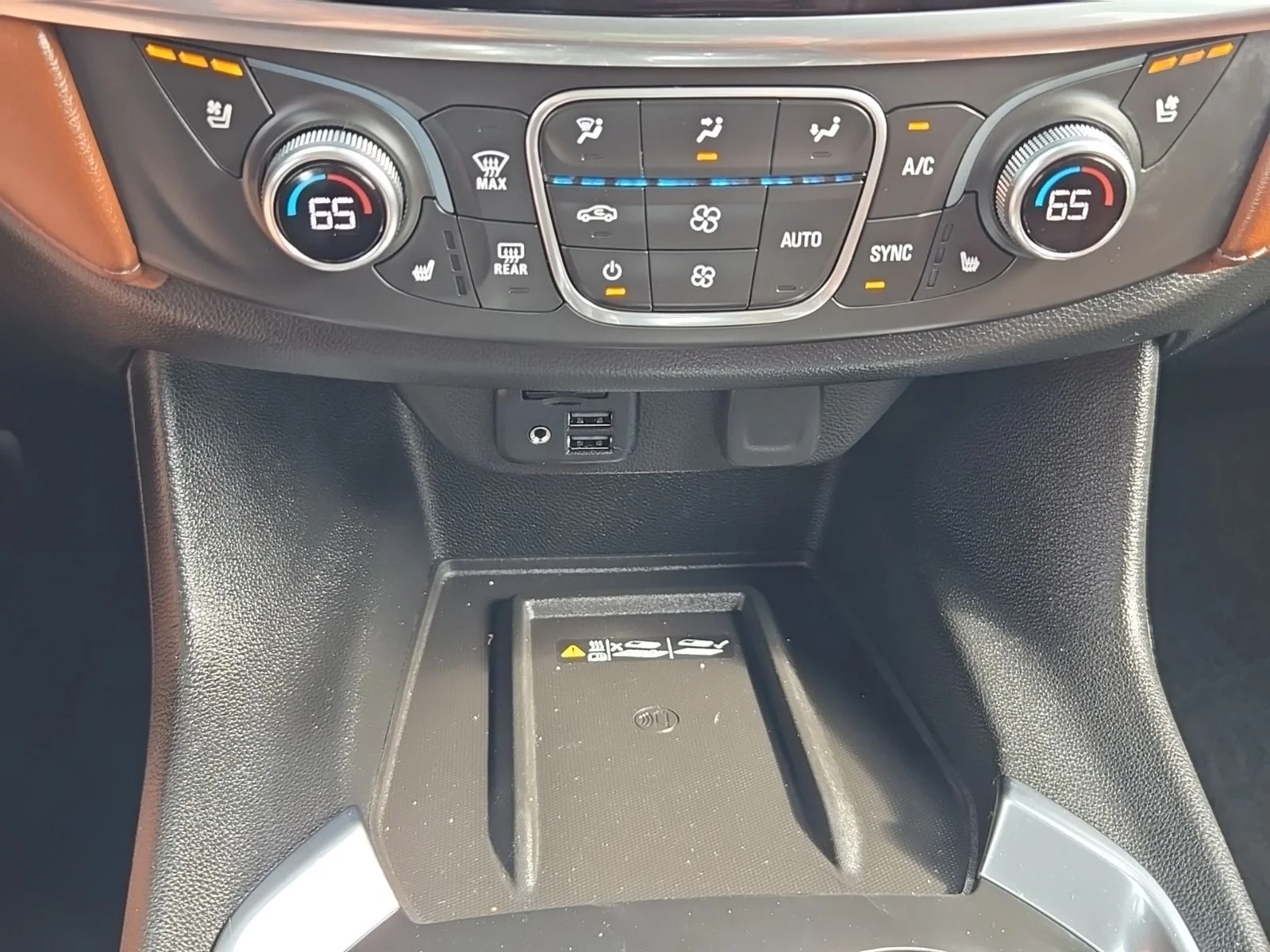 Used 2020 Red Chevrolet High Country image 27