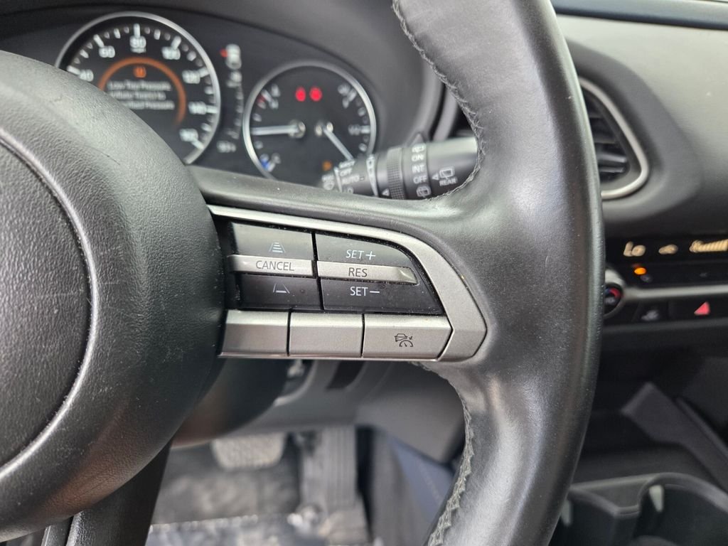 Used 2021 Silver Mazda Select image 30