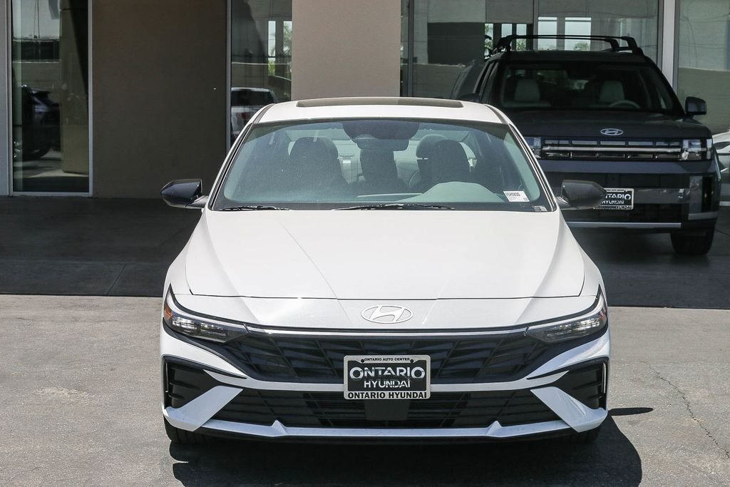 New 2026 White Hyundai SEL Sport image 2