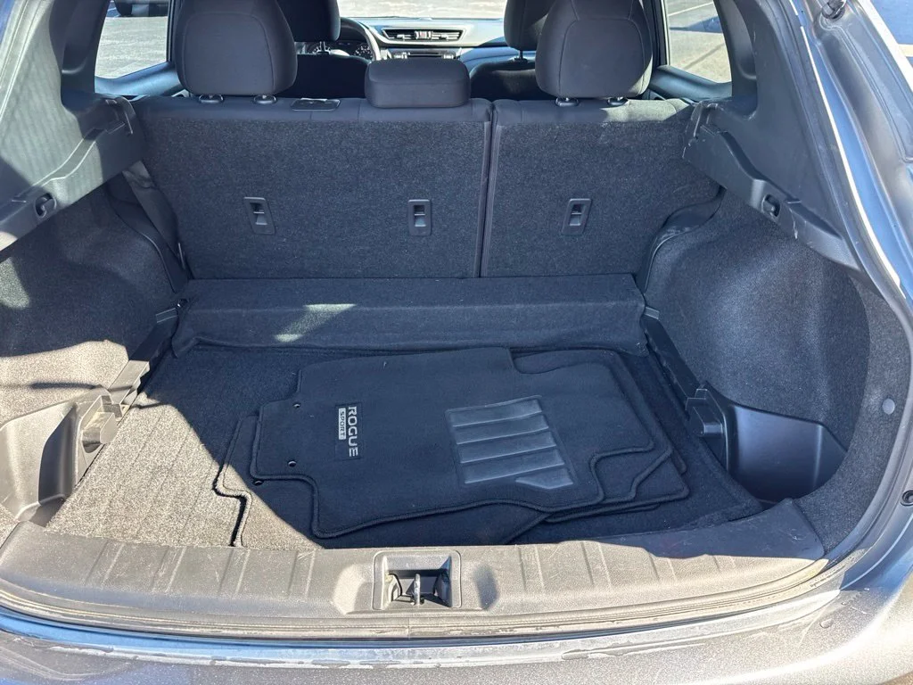 Used 2021 Gray Nissan S image 23