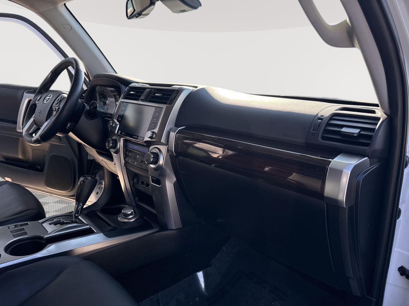 Certified Used 2024 Wind Chill Pearl Toyota Limited image 27