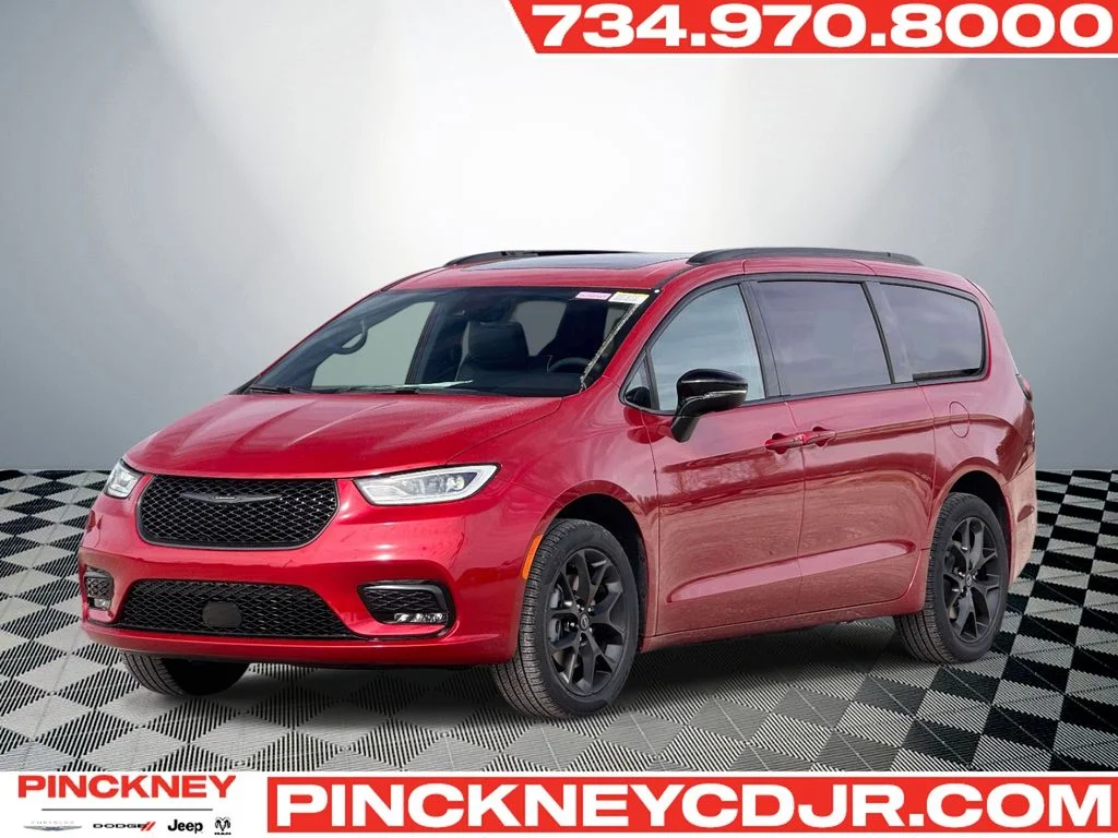 2026 Chrysler Pacifica Limited AWD's photo