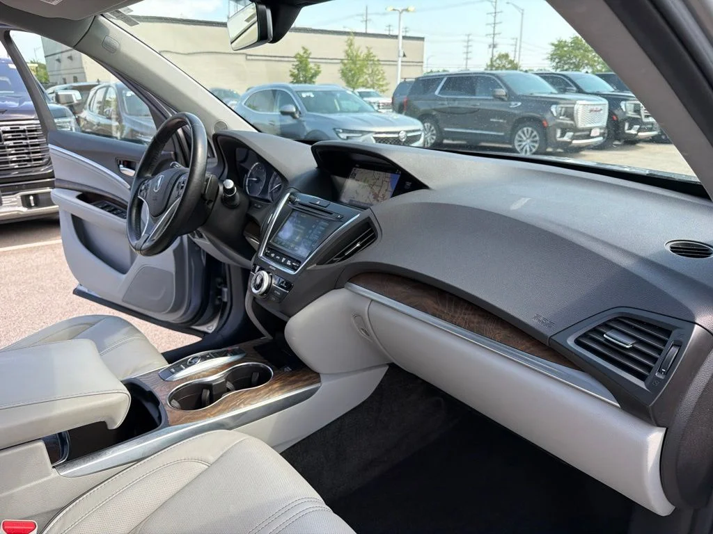 Used 2019 Silver Acura 3.5L Advance Package image 28