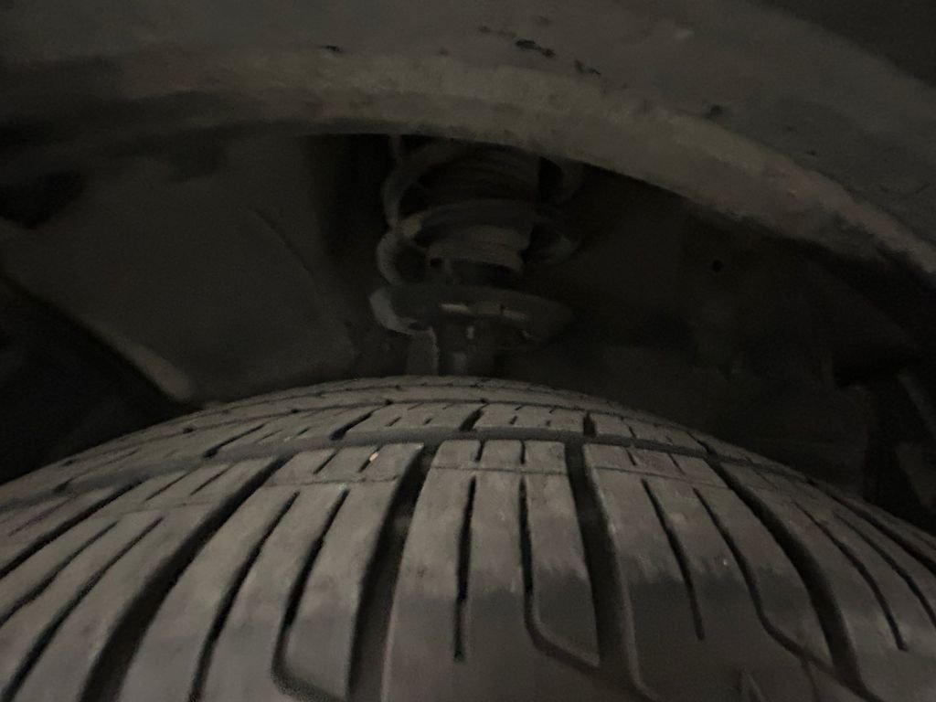 Used 2022  Honda EX image 22