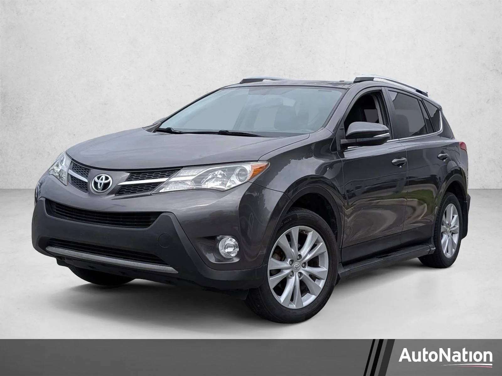 Used 2015 Magnetic Gray Metallic Toyota Limited image 1