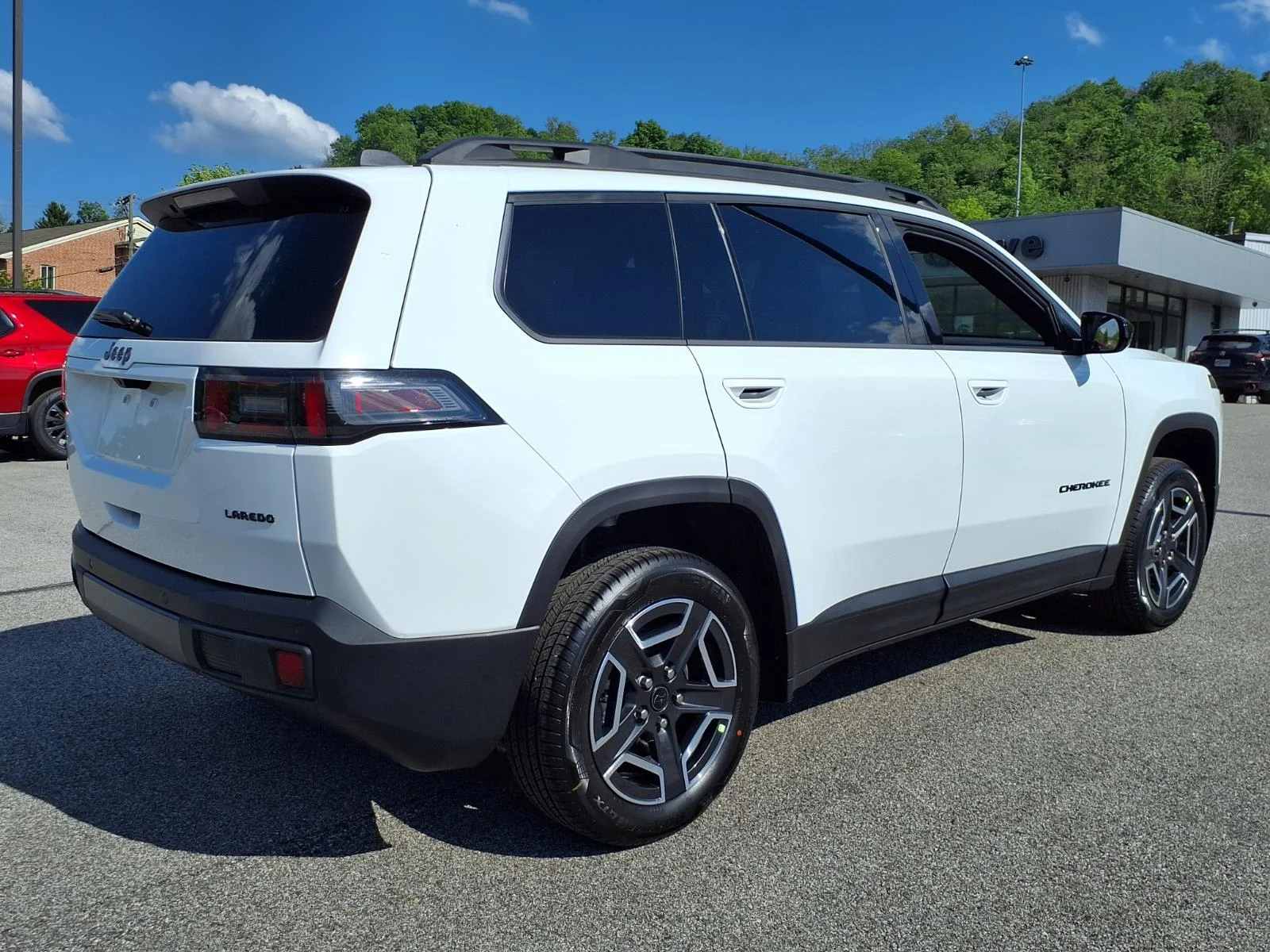 New 2026 Bright White Clear-Coat Exterior Paint Jeep Laredo image 2
