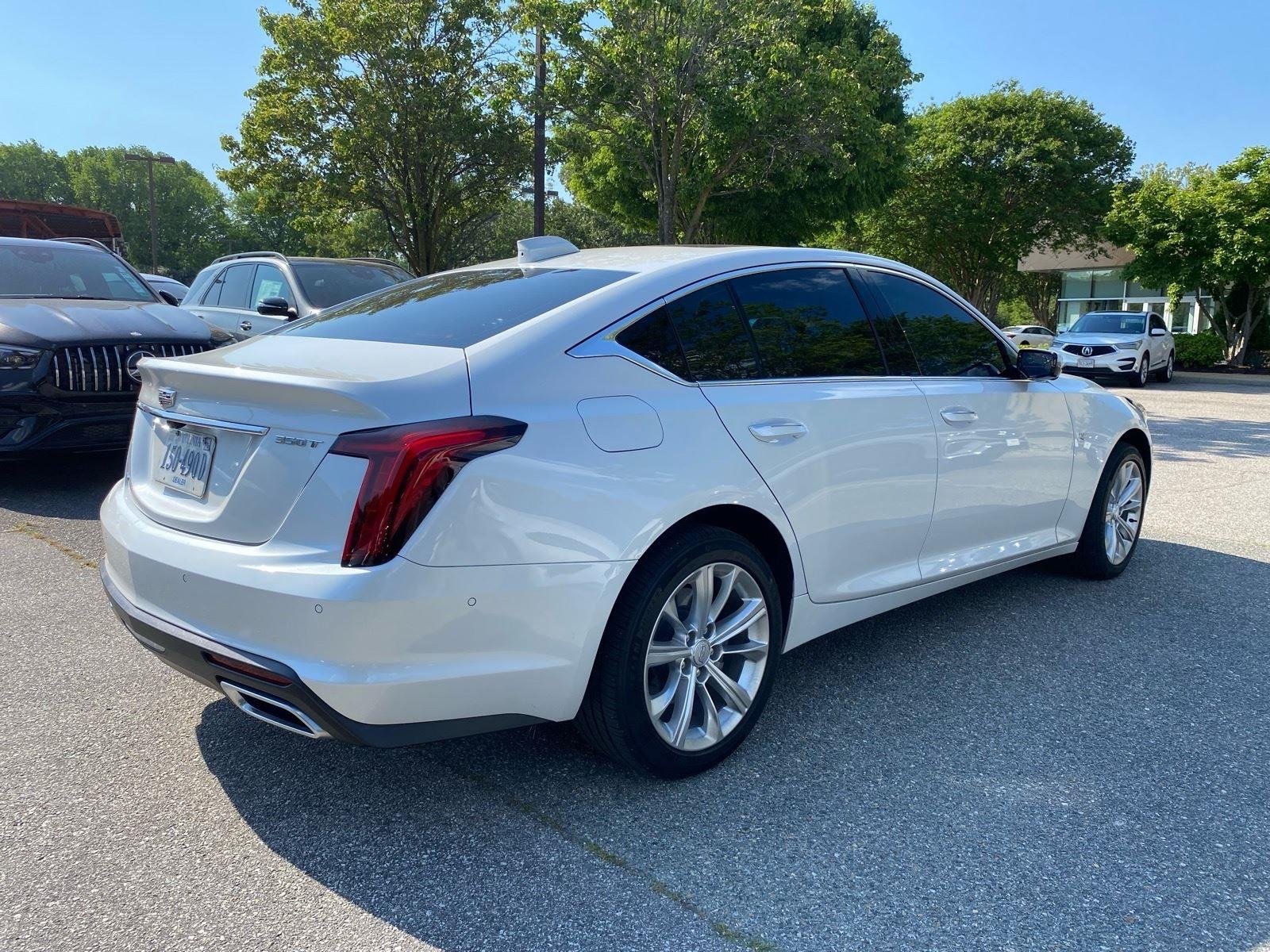 Used 2025 Crystal White Tricoat Cadillac Premium Luxury image 5