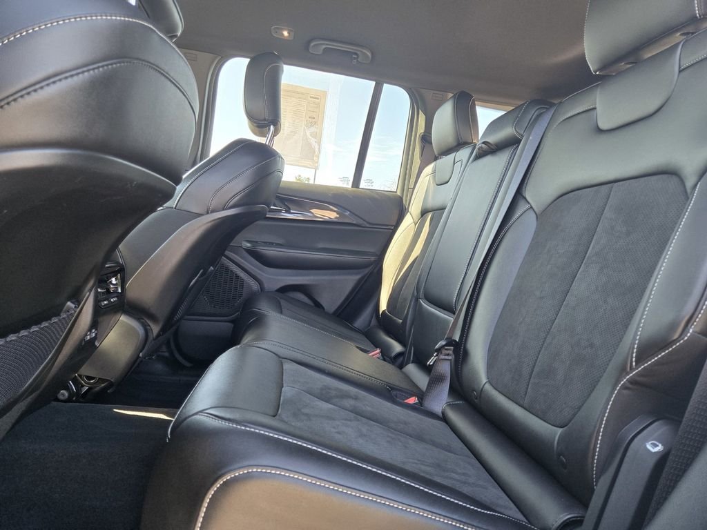 2023 Jeep Grand Cherokee Altitude - Photo 10