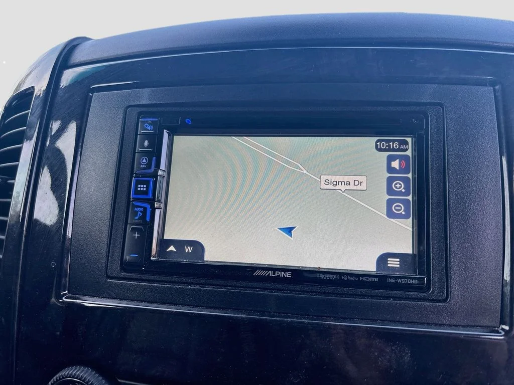 Used 2017 Gray Mercedes-Benz Passenger VAN image 34