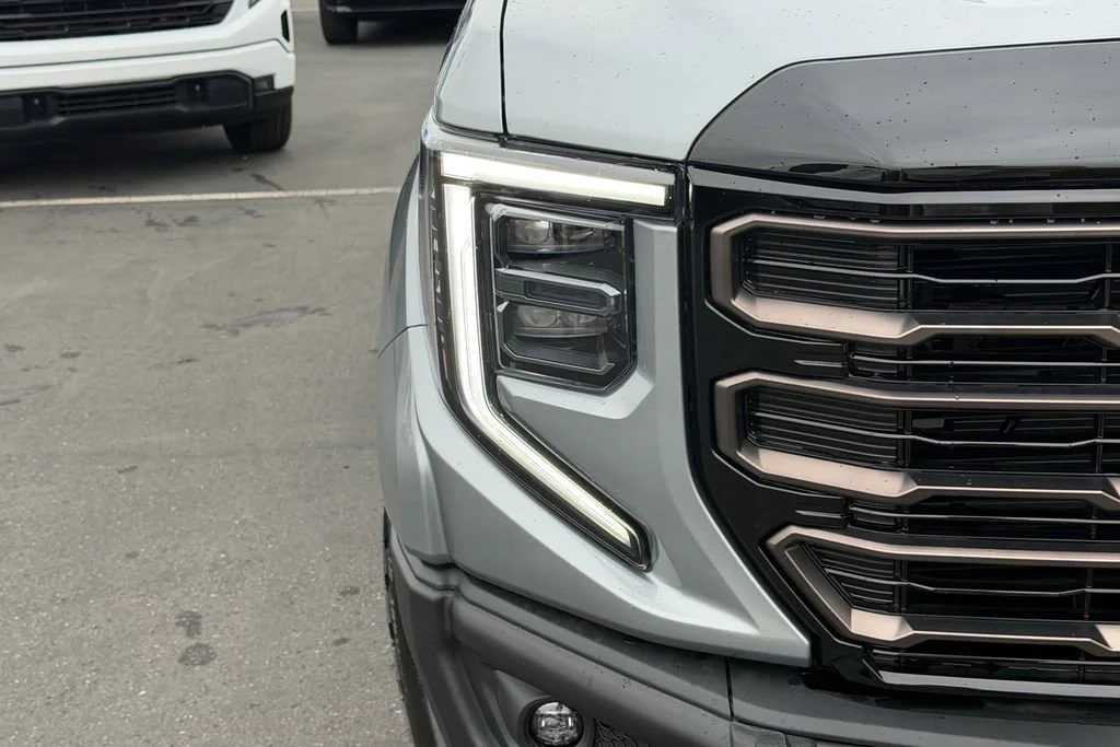 New 2026 Sterling Metallic GMC AT4X image 4