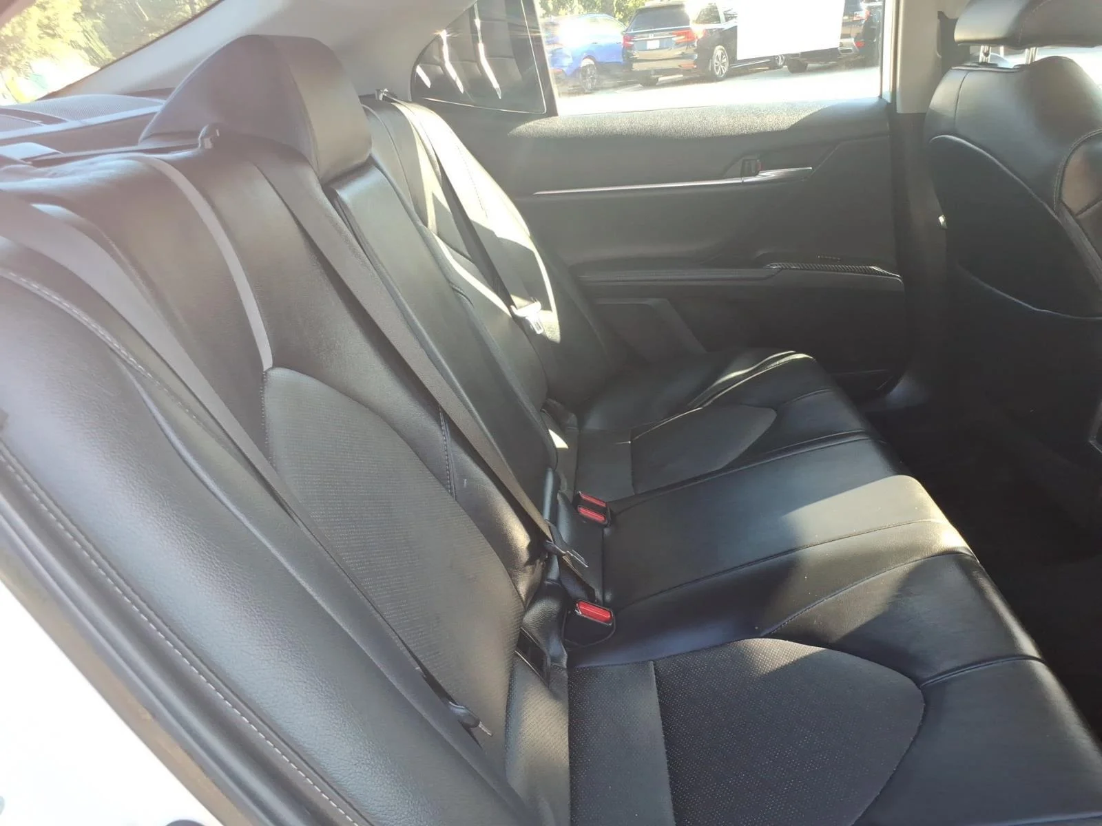 Used 2021 Wind Chill Pearl Toyota XSE image 20