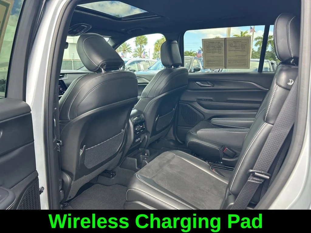 Used 2025 Silver Jeep Altitude X image 35