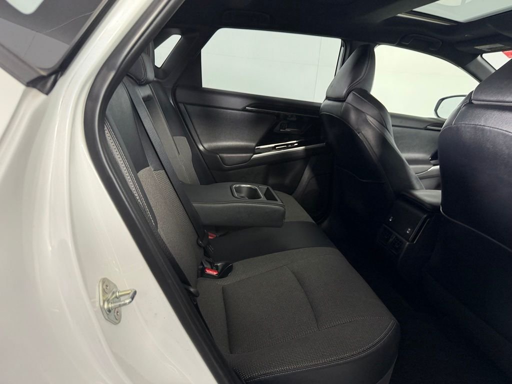 Used 2025 Beige Toyota XLE image 20