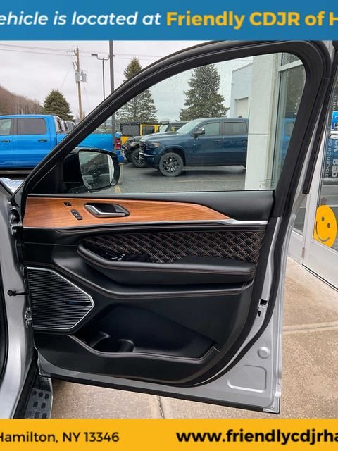 Used 2024 Silver Jeep Summit Reserve image 50