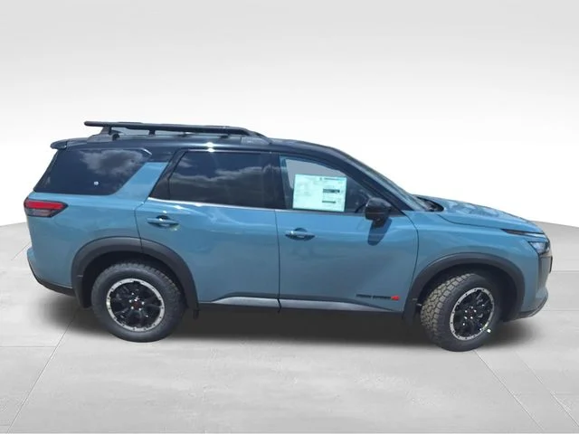 New 2026 Baltic Teal Pearl / Super Black Two-tone Nissan Rock Creek® image 8