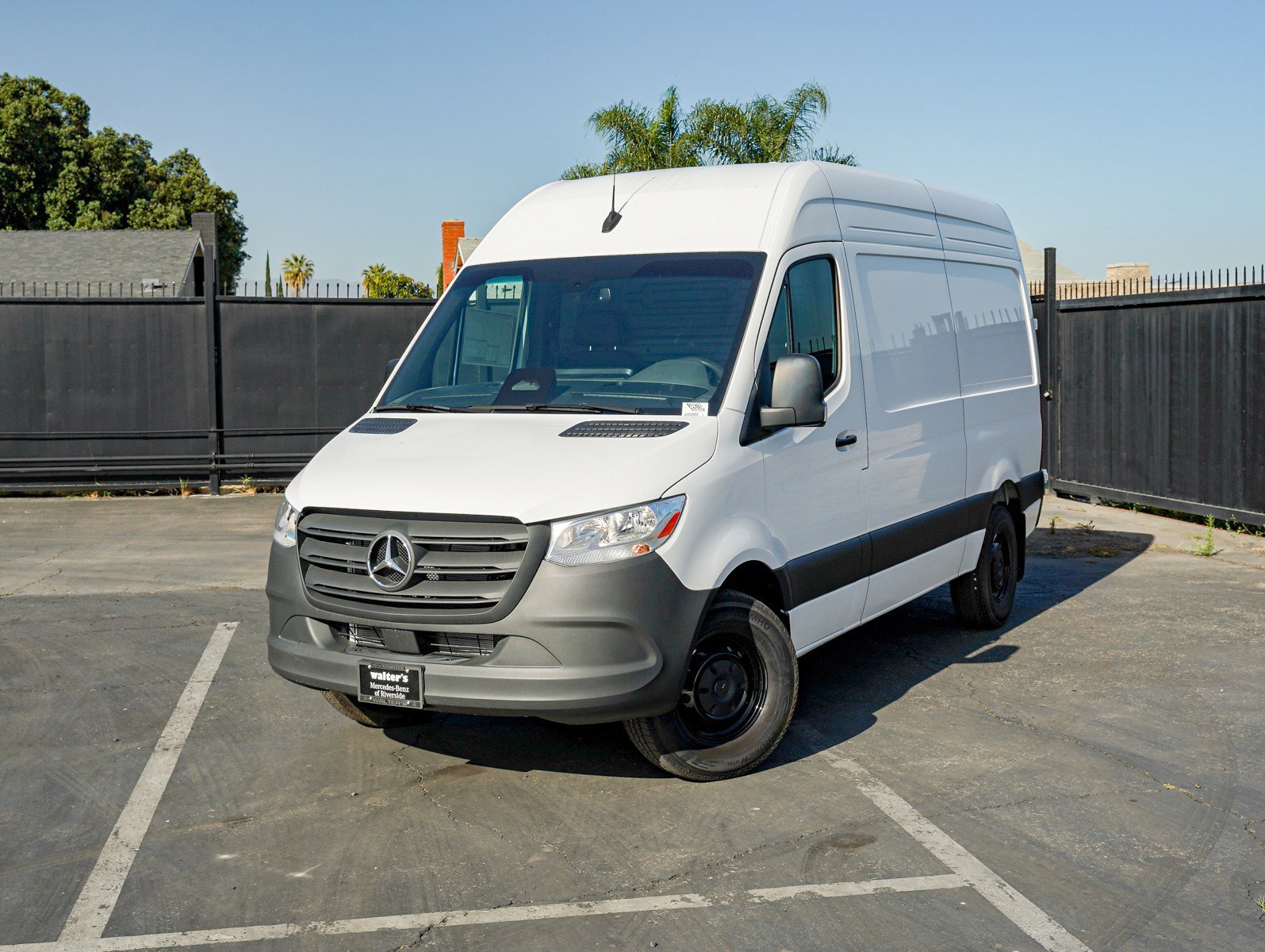 New 2025 Arctic White Mercedes-Benz 2500 High Roof I4 Diesel 144 RWD image 1