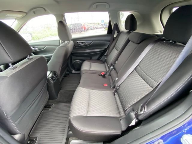Used 2017 Blue Nissan SV image 47