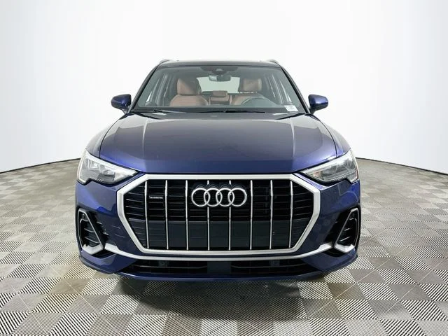 Pre-Owned 2022 Audi Q3 Premium