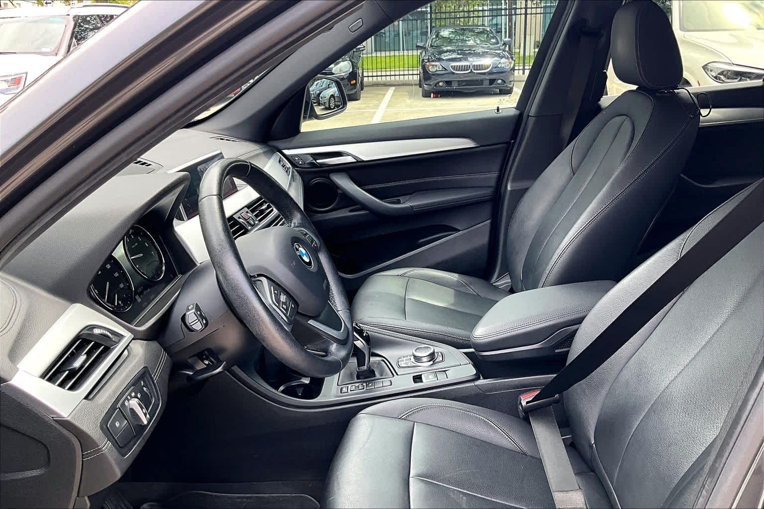 Used 2020 Mineral Gray Metallic BMW sDrive28i image 6