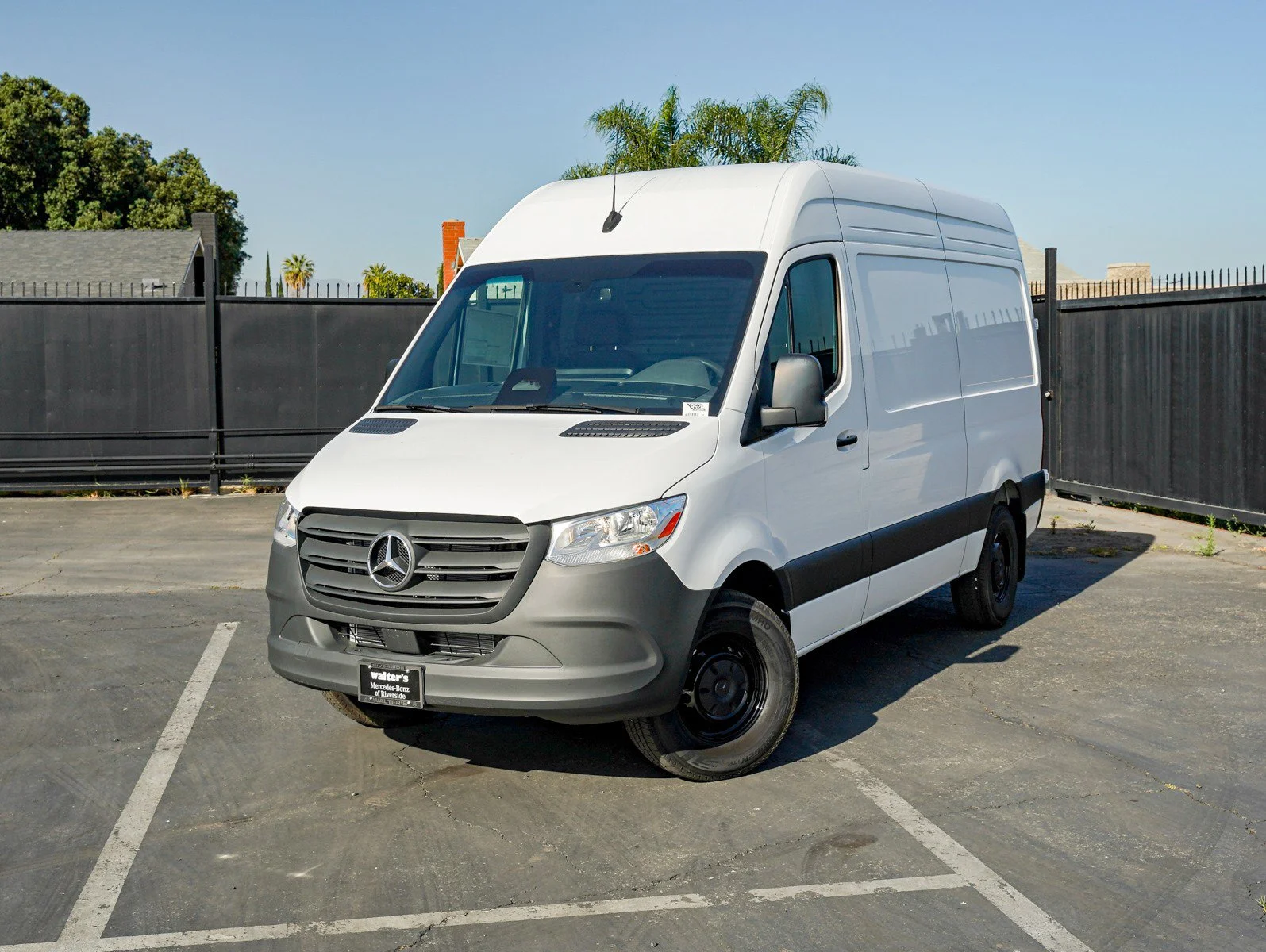 2025 Mercedes-Benz Sprinter 2500 144 WB's photo