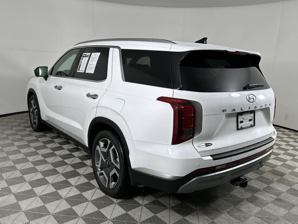 Used 2025 Hyper White Hyundai SEL Premium image 6