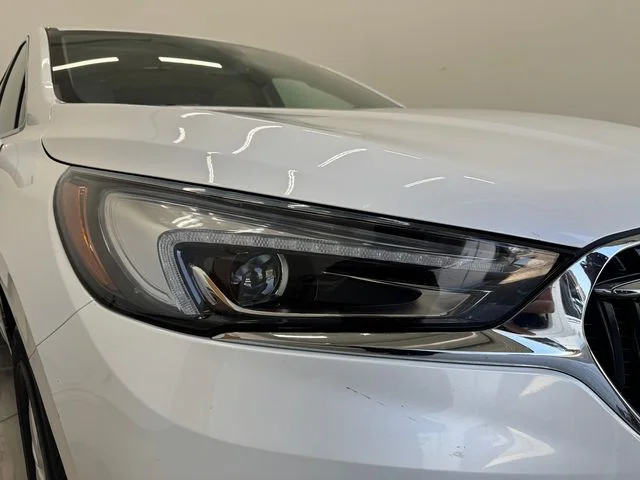 Used 2021 White Frost Tricoat Buick Essence image 33