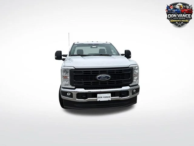 New 2026 Oxford White Ford F-250® XL image 8