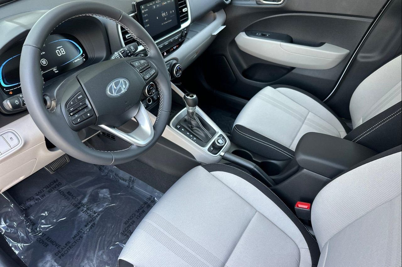 New 2026 White Hyundai SEL image 9