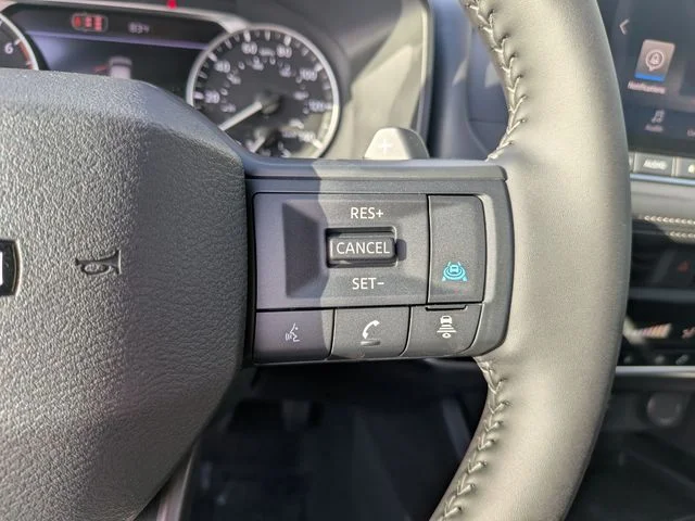New 2026 Everest White Pearl TriCoat Nissan Dark Armor™ image 29