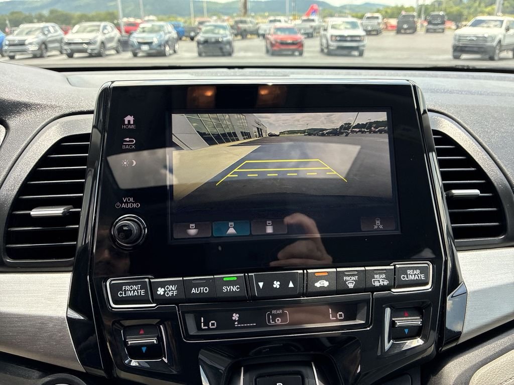 Used 2023 Gray Honda EX-L image 17