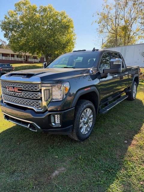 Used 2023 Green GMC Denali image 1