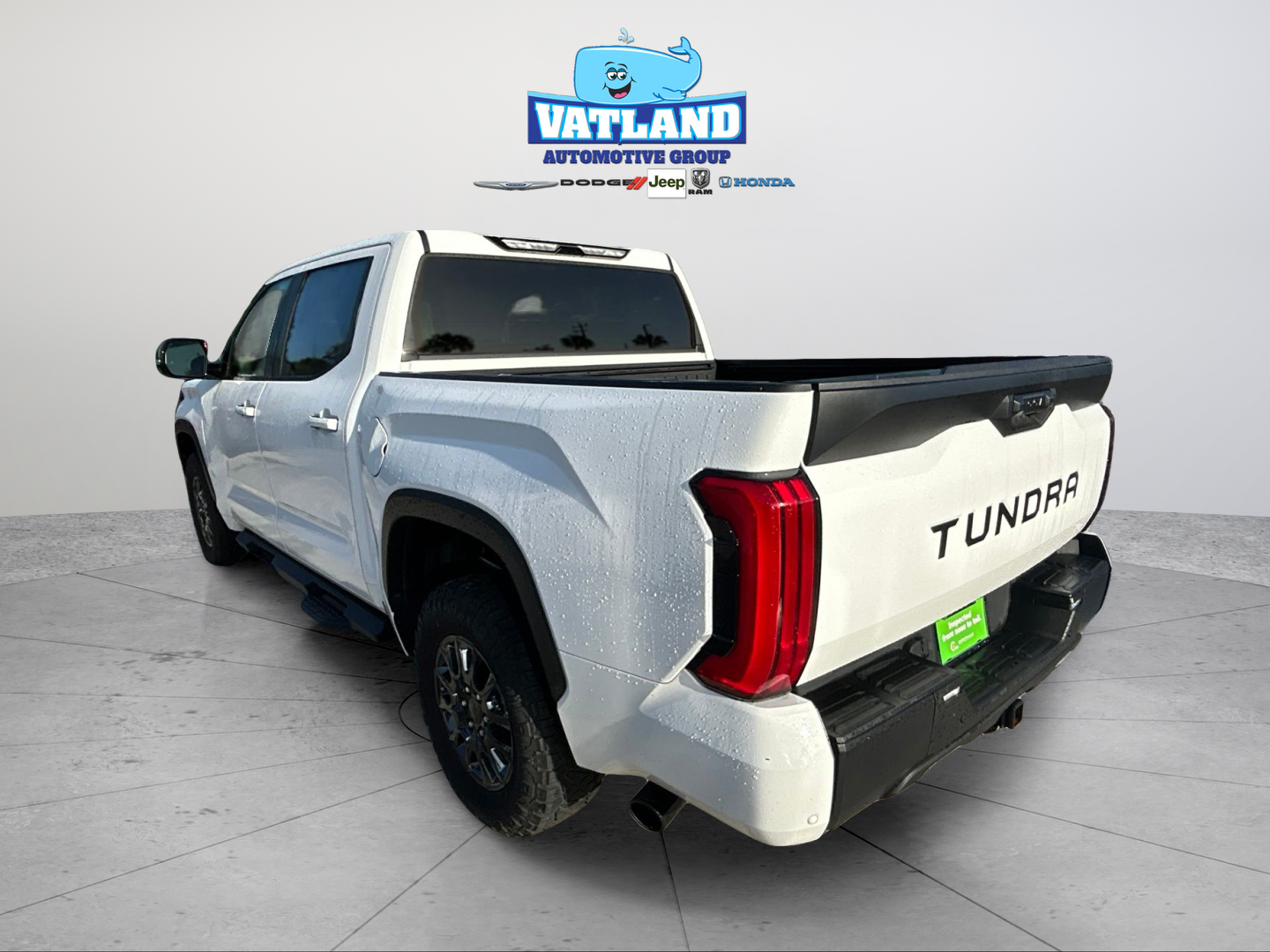 Used 2024 White Toyota SR5 image 3