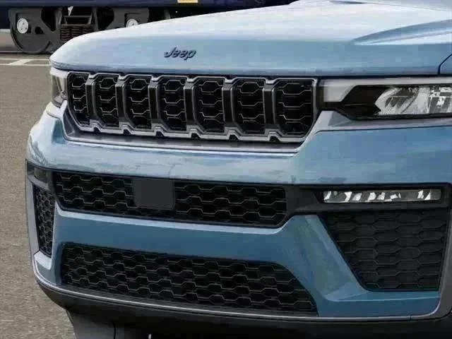 New 2027 Steel Blue Paint Jeep Limited image 7