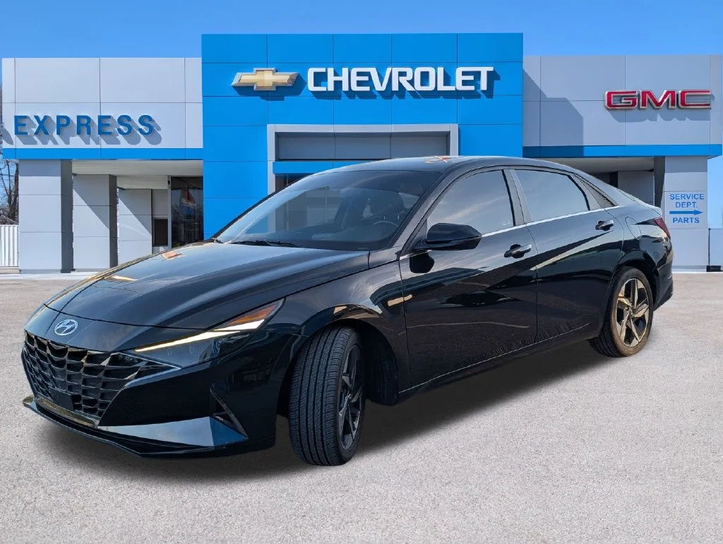 Used 2023 Black Hyundai Limited image 7