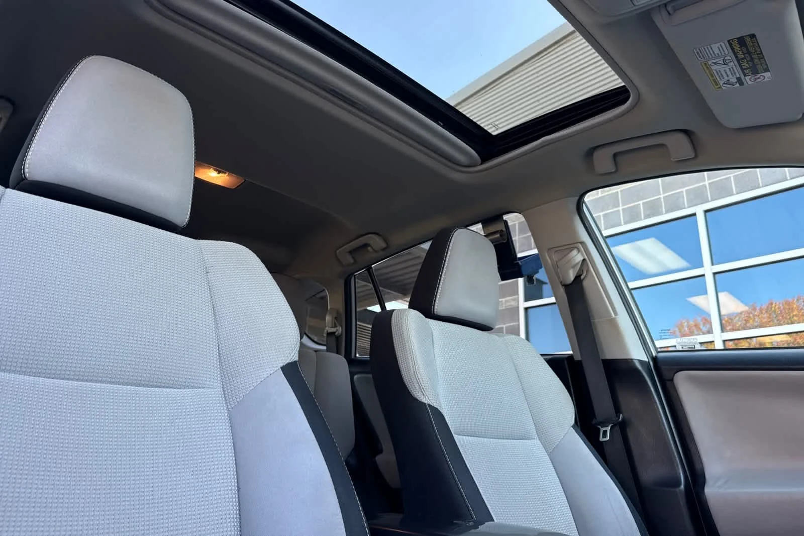 Used 2017 Silver Sky Metallic Toyota XLE image 17