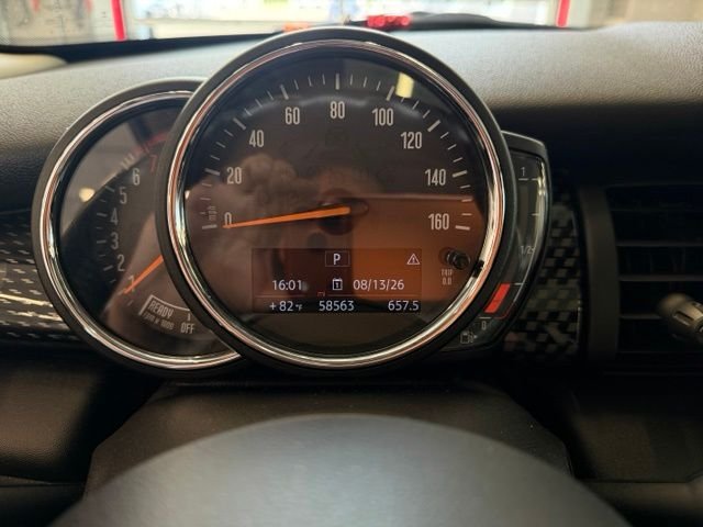 Used 2018 Gray MINI Base image 13