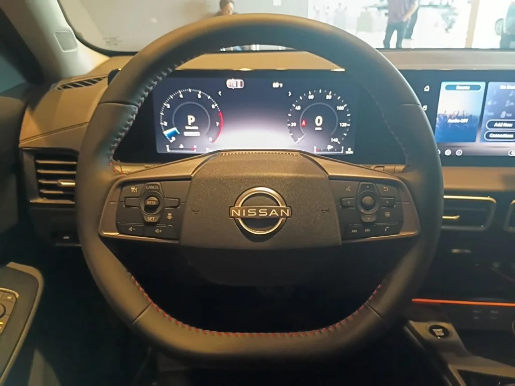 New 2026 Energetic Ember / Super Black Two-tone Nissan SR image 9