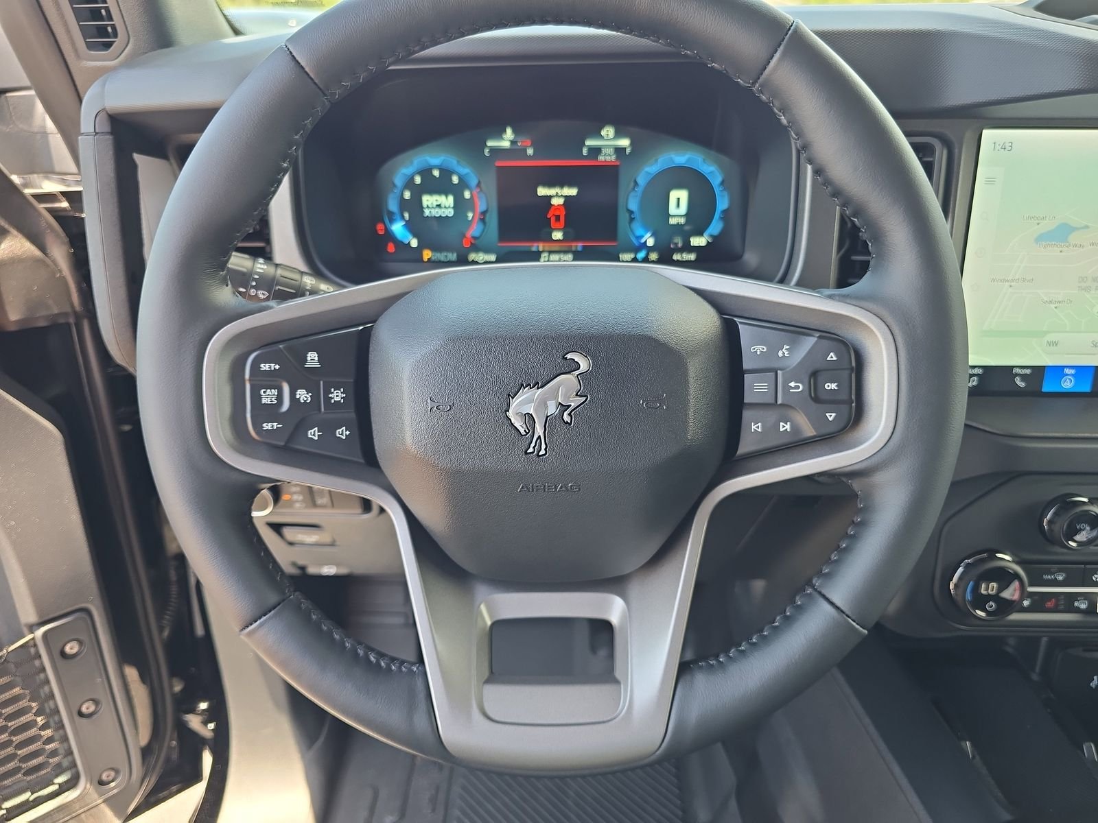 New 2025 Shadow Black Ford Badlands image 24