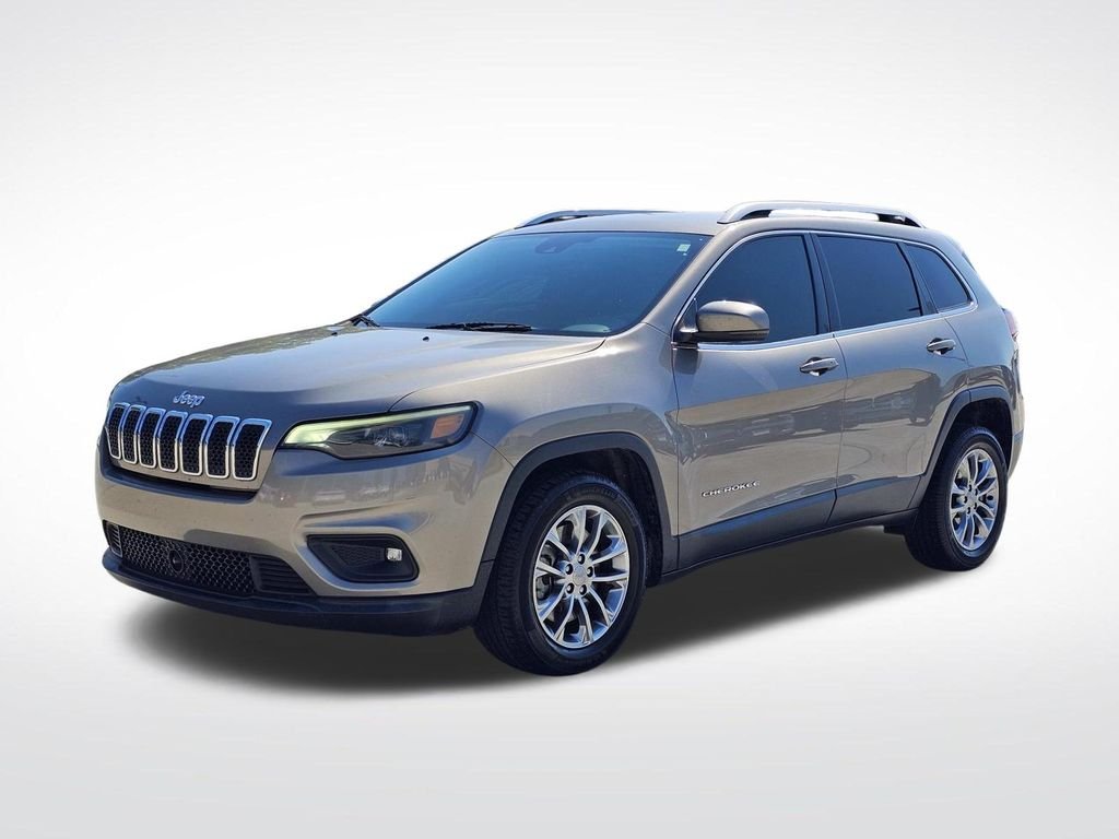 Used 2021 Beige Jeep Latitude Plus image 6